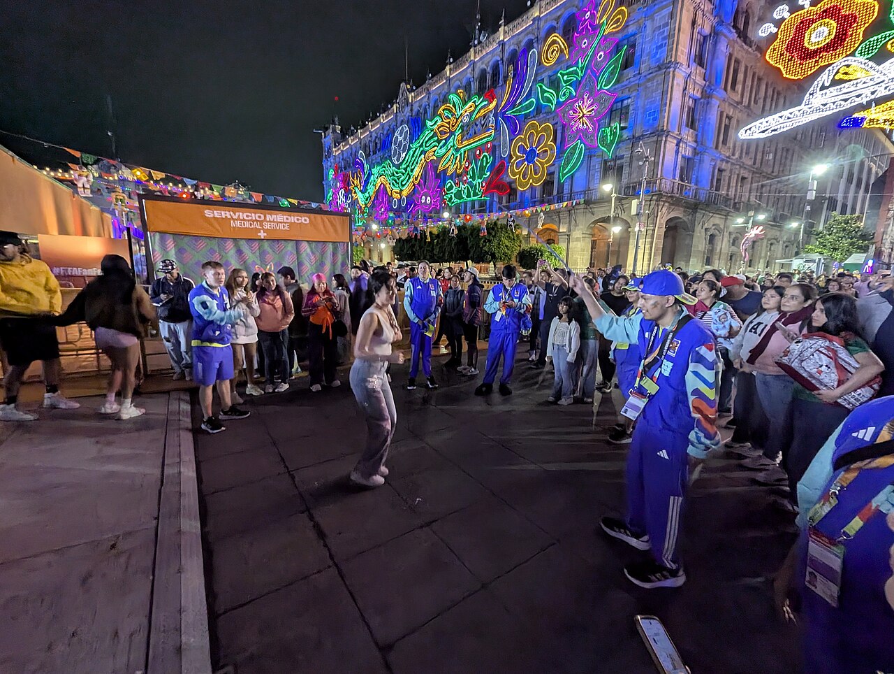 世界杯的商业账本:转播权、票价与主办城市投资的回报周期